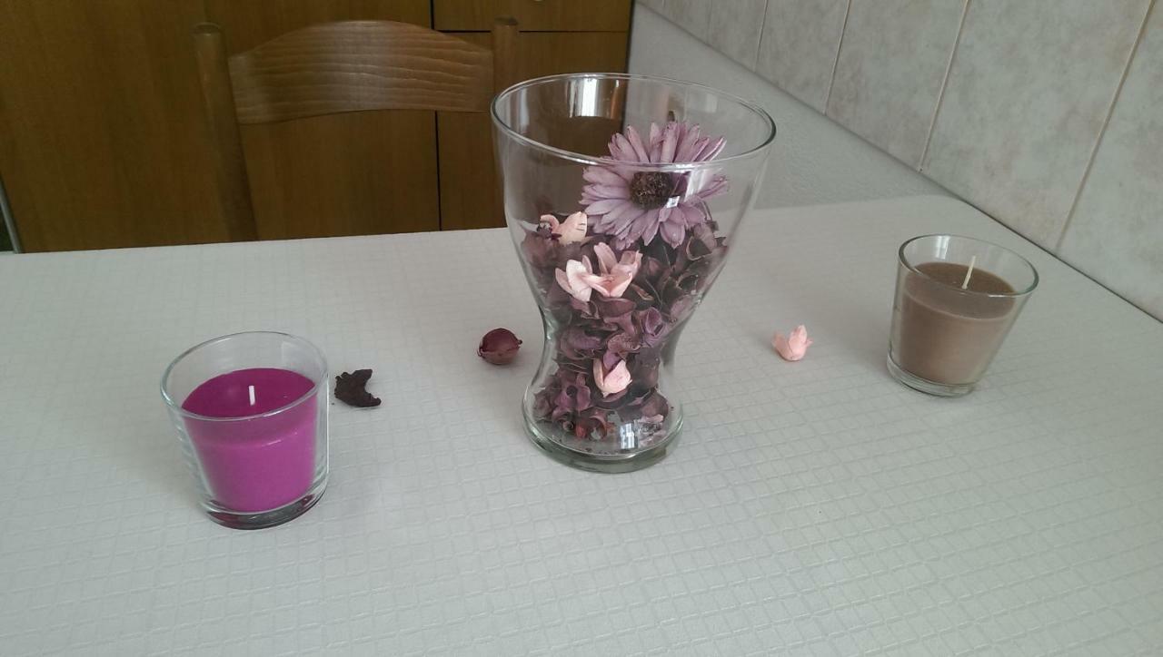 Apartmani Ledenko Kaštela Esterno foto