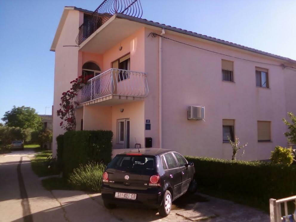 Apartmani Ledenko Kaštela Esterno foto